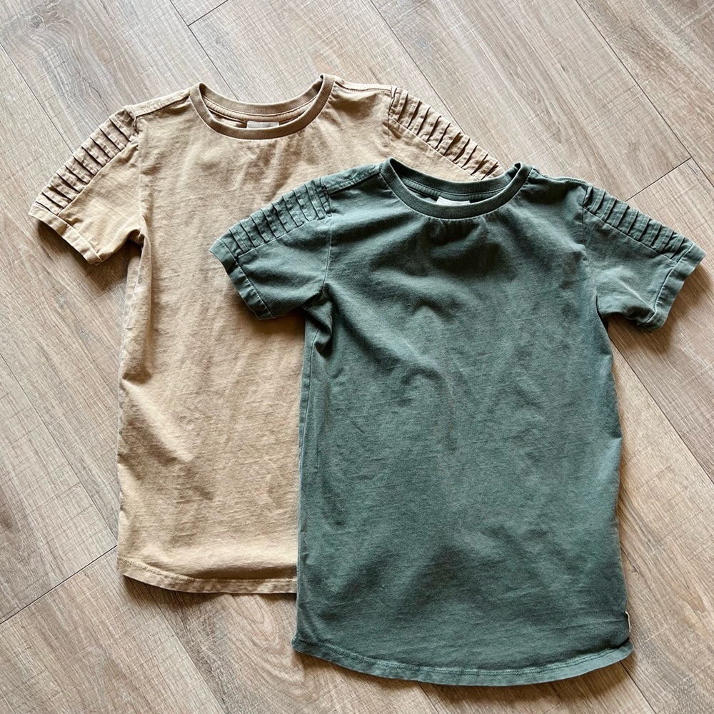 Boys CottonOn T-shirts